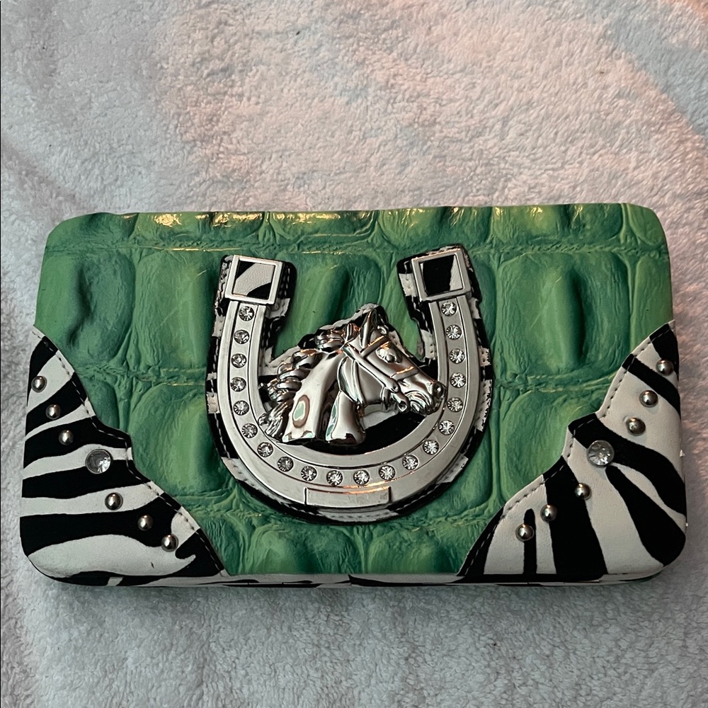 Alyssa Green Croc-Texture Horseshoe Emblem Wallet Clutch